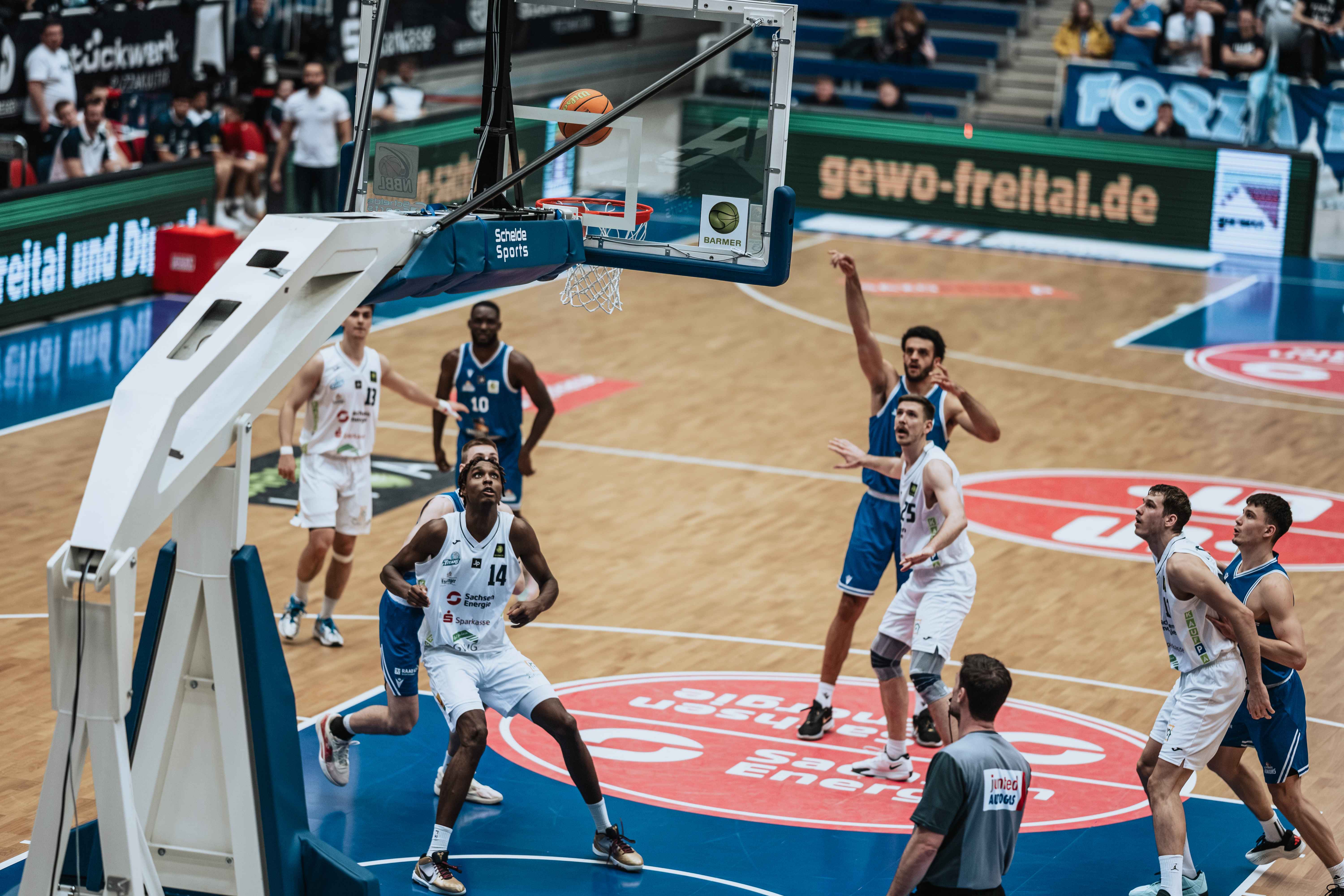 ProB: Härtetest im Rennen um die Play-Off Plätze